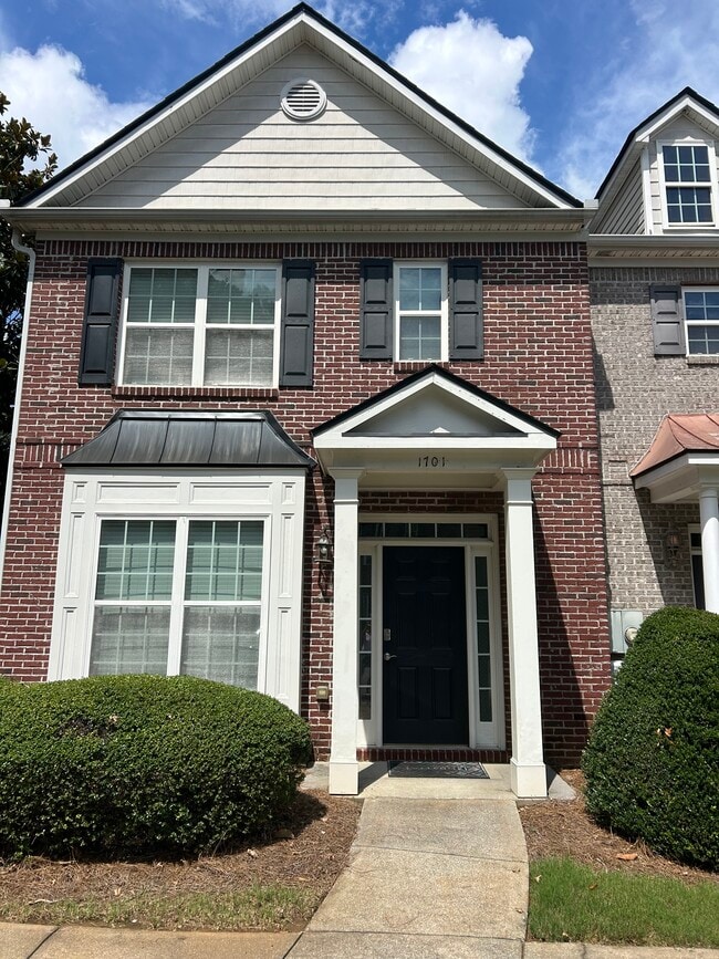 Photo - 1701 Heights Cir NW