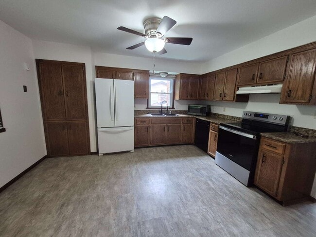 Photo - 21225 Mary Lynn Dr