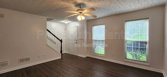 Photo - 588 Hunnicutt Rd SE
