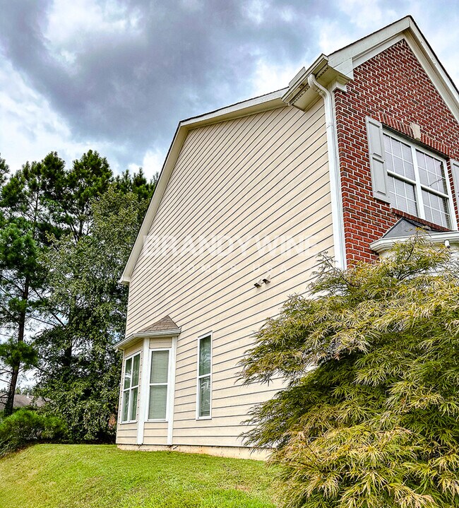 Photo - 5209 Lakerock Dr SW