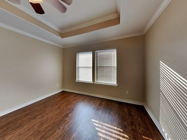 Photo - No Application Fees* $250.00 off 1st month...