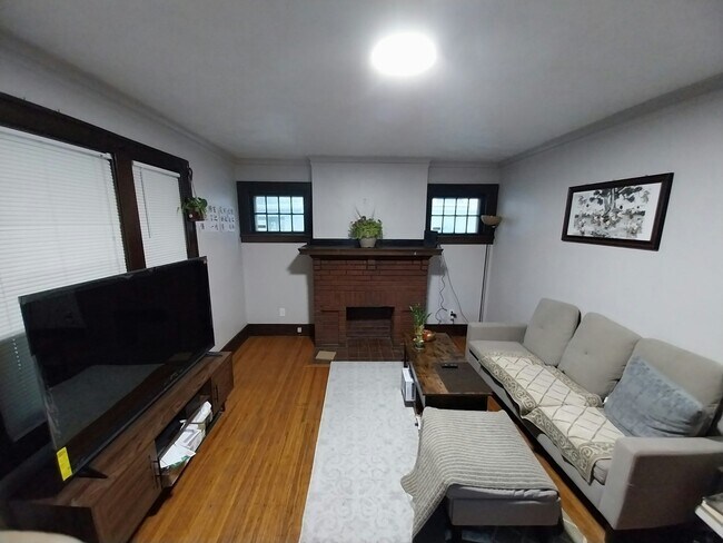 Photo - 1181 S Plymouth Ave