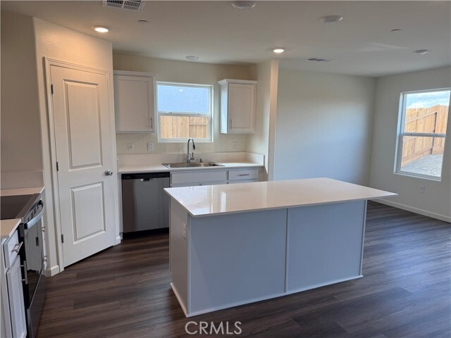 Photo - 3739 Ming Ave