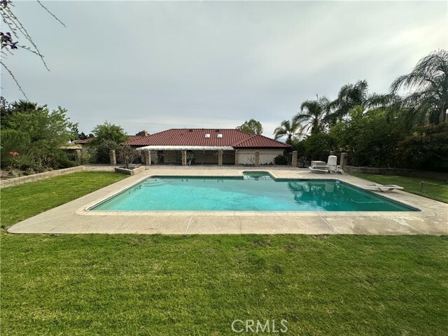 Building Photo - 9388 Valley View St