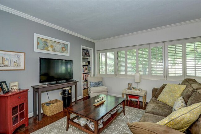 Photo - 282 Ardmore Cir NW Unit 2