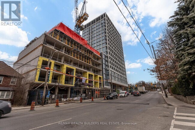 Photo - 2020 Bathurst St Unité 627