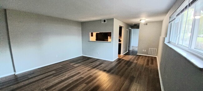 Photo - Kettering area! Beautiful 1 bed/1 bath Apartment Unit 4440 - 444 - B