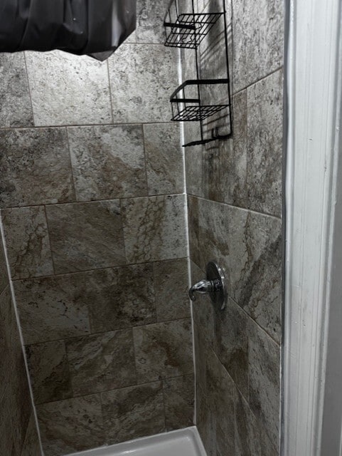 Building Photo - 5712 Arch St Unit R1