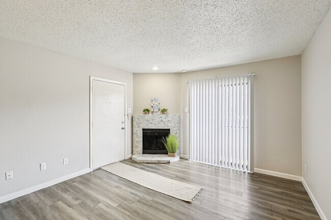 Photo - Claro Court Apartments