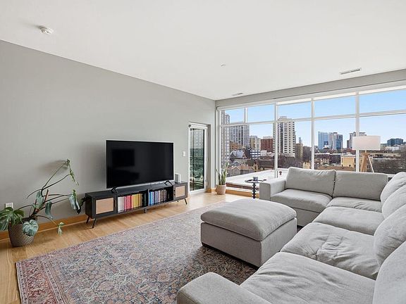 Photo - 1550 E Royall Pl Unit 11