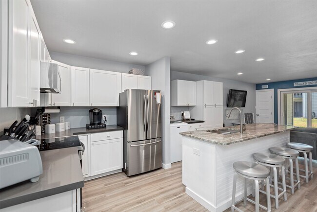 Building Photo - 13151 Walden Rd Unit 195 Rental