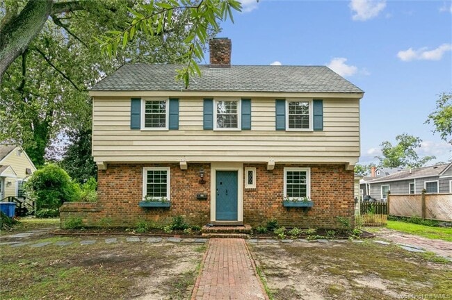 Photo - 205 River Rd