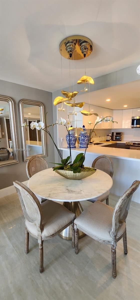 Photo - 5701 Collins Ave Unidad 905