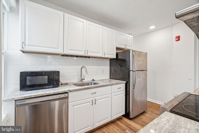 Photo - 1701 Point Breeze Ave