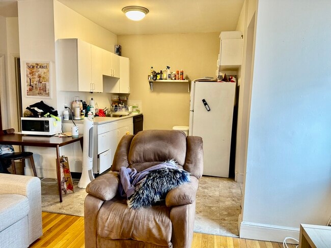 Photo - 199 Winthrop Rd Unit 33