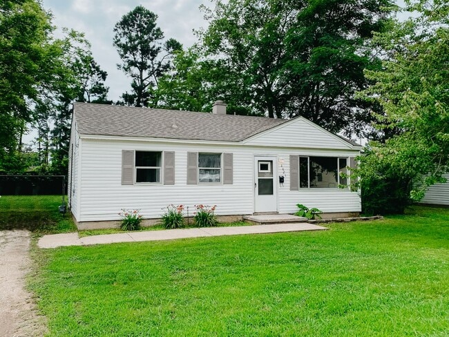 3 Bdrm 1 Bath in Millington - 3 Bdrm 1 Bath in Millington House