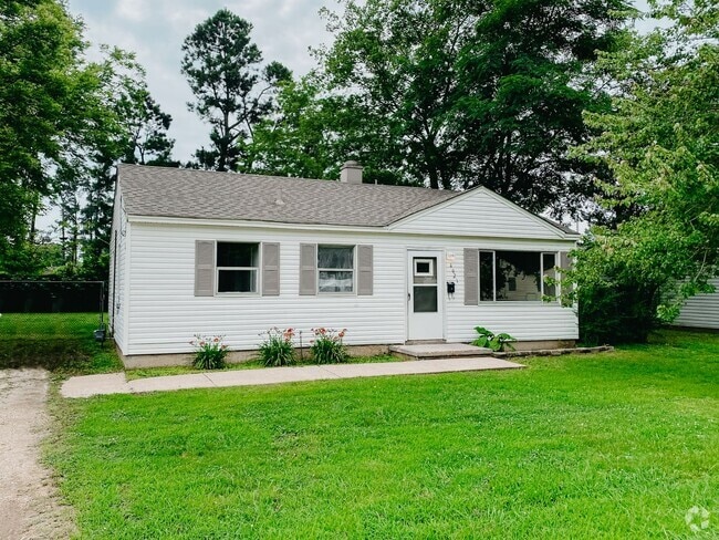 Building Photo - 3 Bdrm 1 Bath in Millington Rental