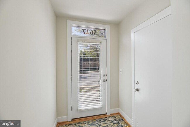 Photo - 5627 45th Ave