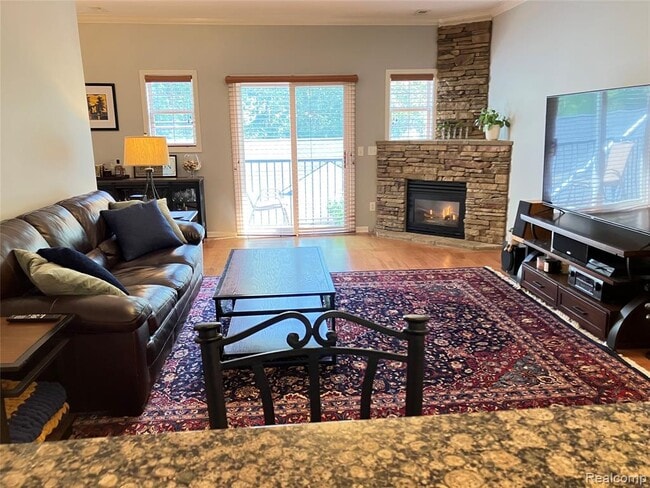 Photo - 331 Scio Village Ct Unit 281
