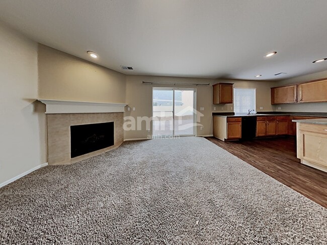 Photo - 20017 March Dr