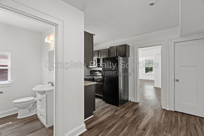 Photo - 119 Eichelberger St Unit 2e