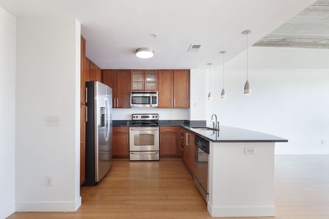 Photo - Bright, Contemporary 1/1 Condo in Grant P...