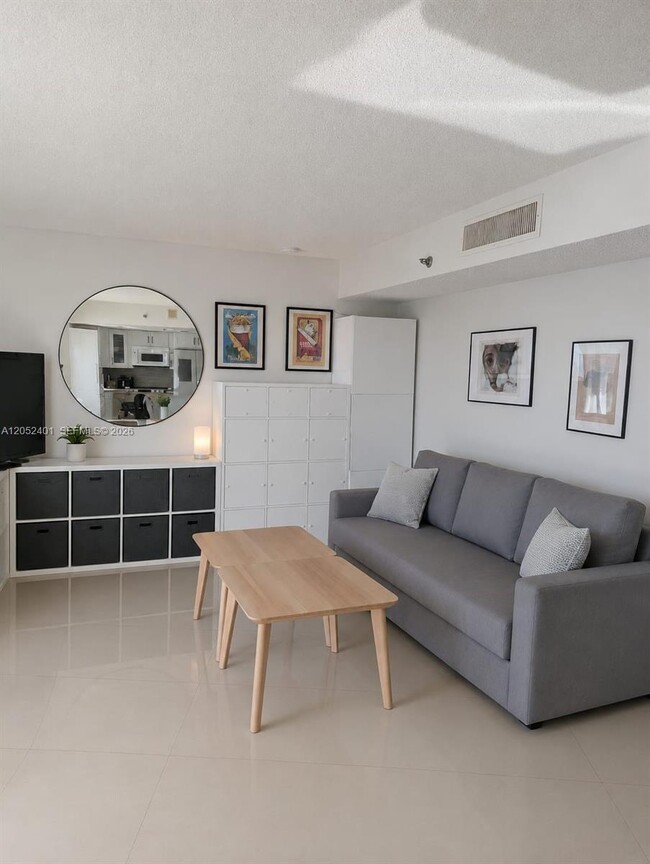 Photo - 6830 Indian Creek Dr Unit 8A