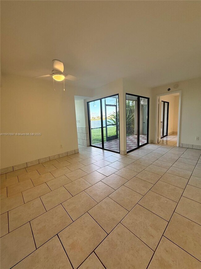 Photo - 1303 S Liberty Ave Unit 1303J