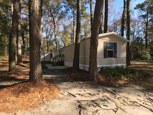 Building Photo - Grove Point Mobile Homes