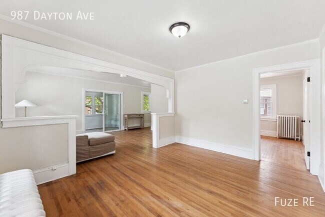 Photo - 987 Dayton Ave