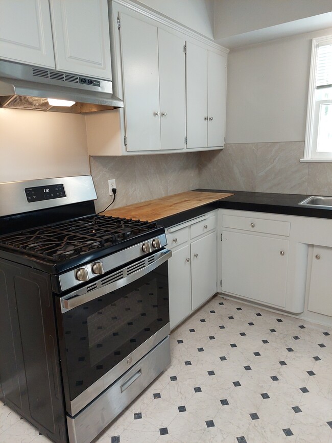 Kitchen - 404 Naranja Dr Unit 404