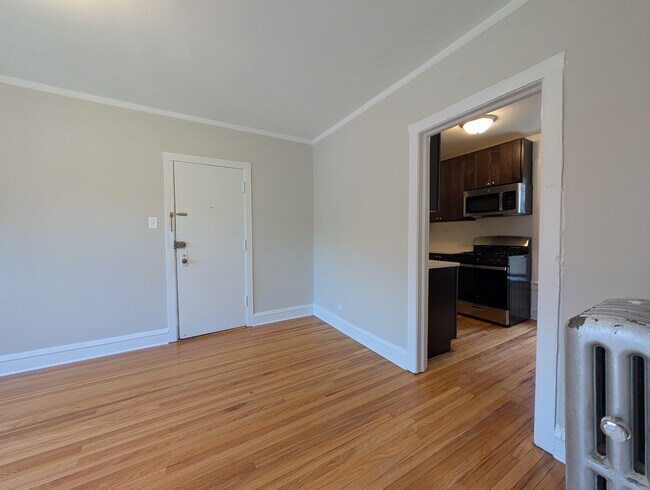 Photo - 2714 N Spaulding Ave Unit 2ii