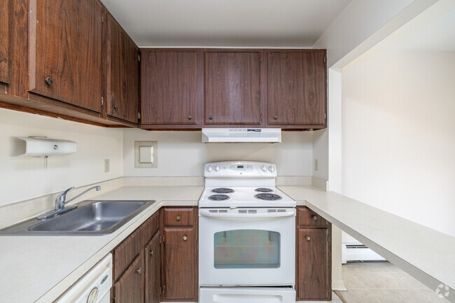 2BR, 1BA - 1,045SF - Kitchen