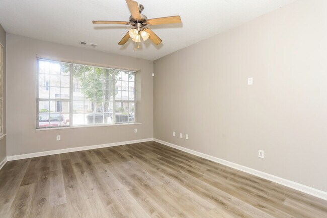 Photo - 11392 Michelle Way