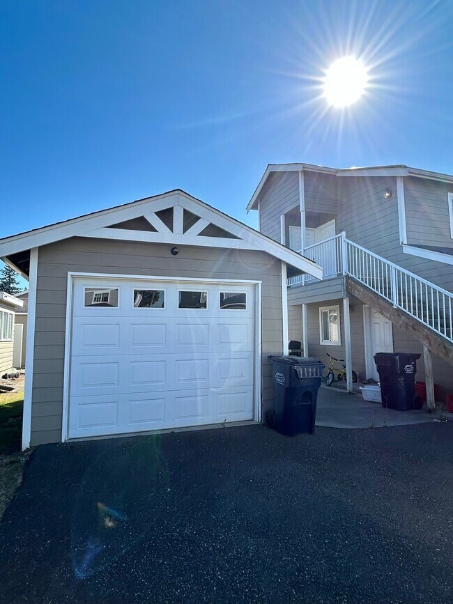 310 Nooksack Ave Apartments Lynden, WA