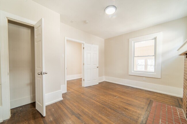 Photo - 21 N Laclede Pl Unit Apt 1