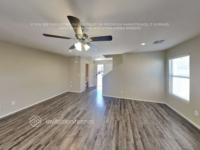 Photo - 682 Port Talbot Ave