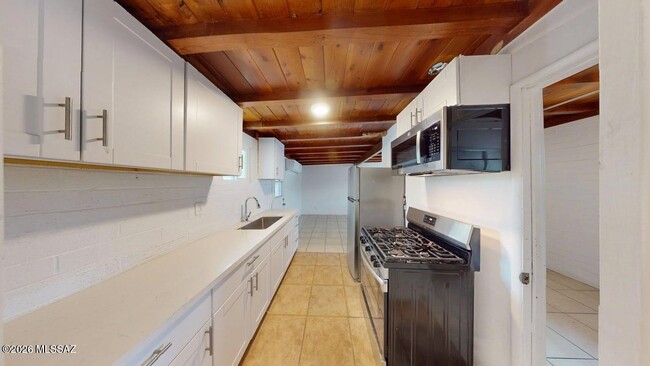 Photo - 3564 E Kleindale Rd