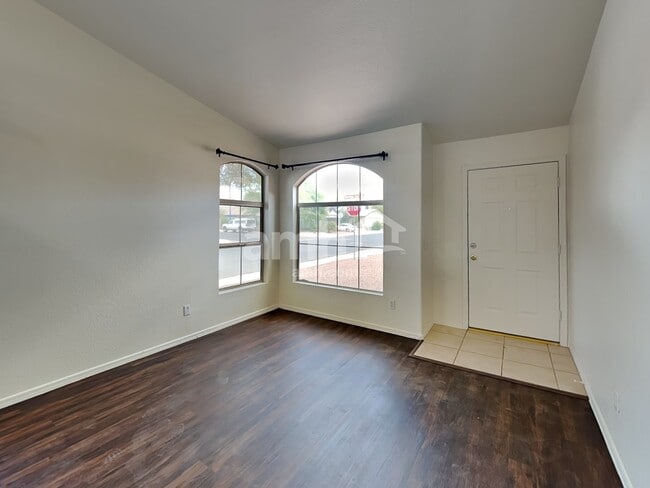 Photo - 17136 N Woodrose Ave