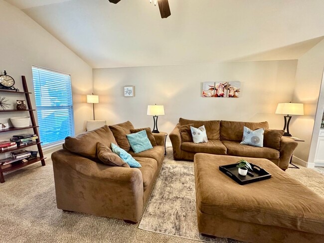 Photo - Furnished Rental 3 bed 2 bath Minimum of 30-day stay