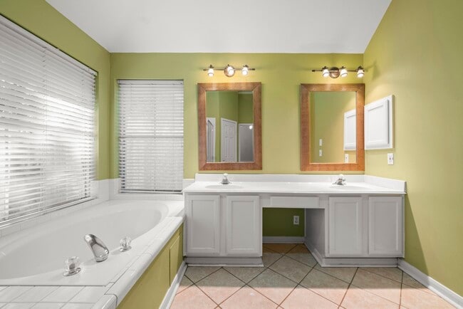 Building Photo - 14010 Jade Meadow Ct