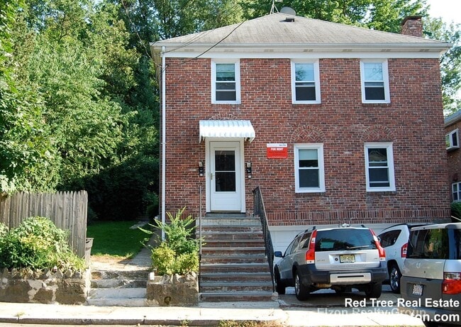 Building Photo - 93 Undine Rd Unit 93 Rental