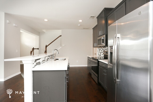 Photo - 836 Regal Ln