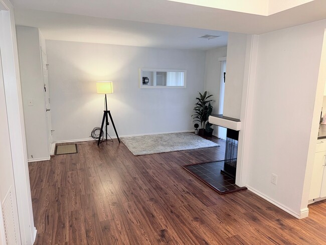 Photo - 6884 Countrywoods Cir Unit G