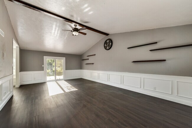 Photo - 4825 Trailwood Dr