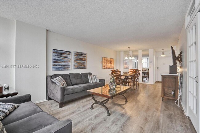 Building Photo - 2017 S Ocean Dr Unit 205