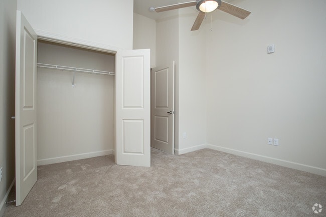 1BD/1BA - 655SF Bedrrom - The Elysian II