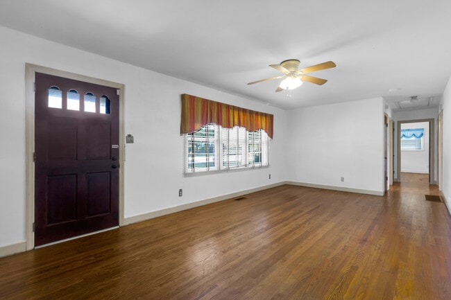 Photo - 2307 Woodland Ave