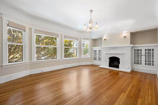 Photo - 124 Chenery St Unidad LuxuryTwoFloor