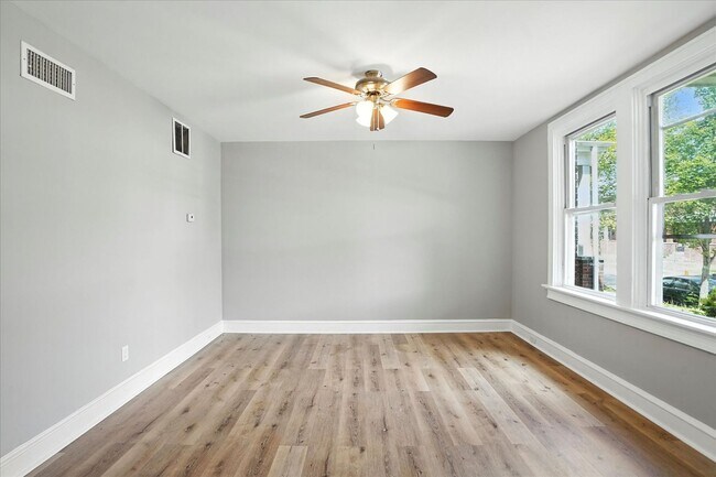 Photo - 3417 Cliftmont Ave House